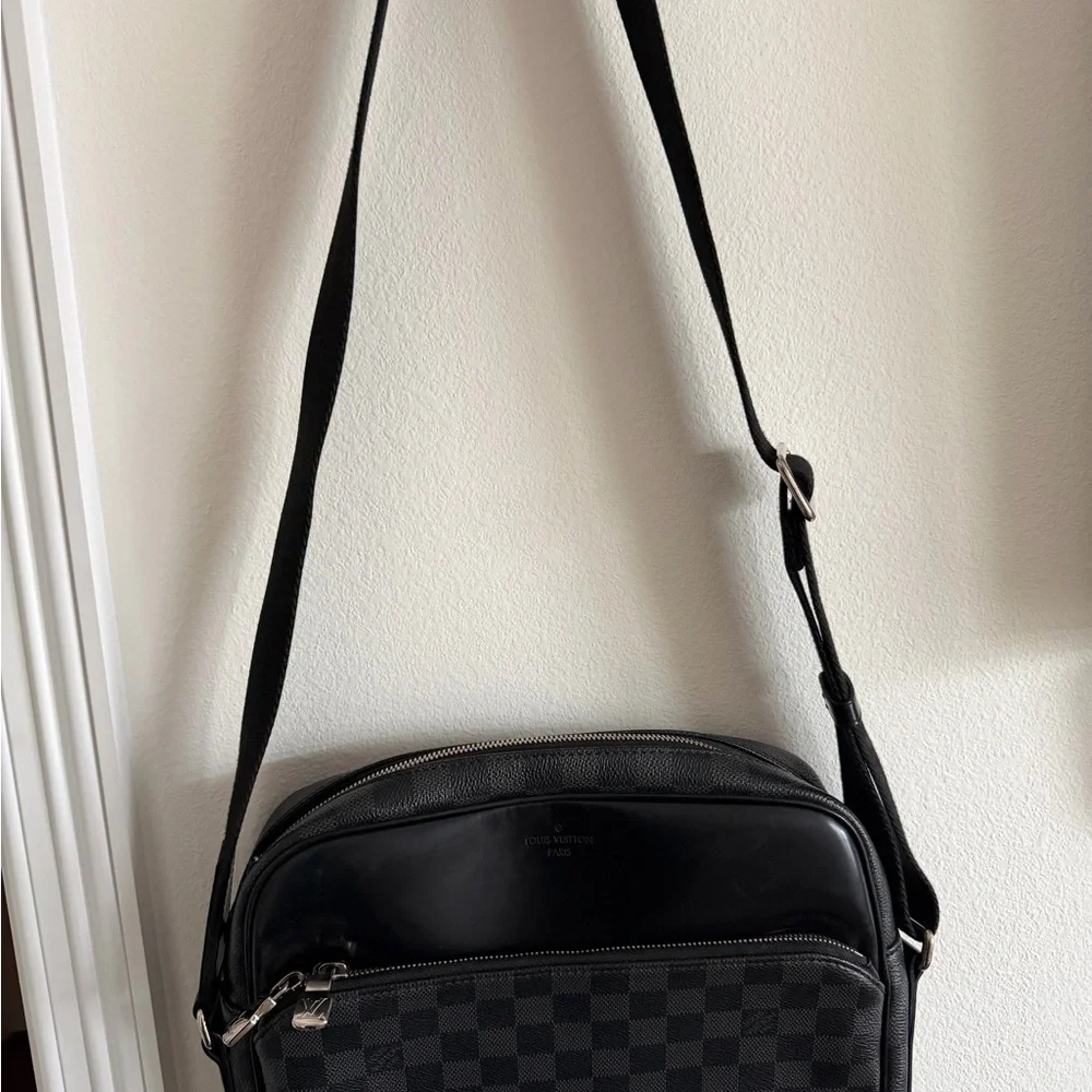 Louis Vuitton Damier Graphite Dayton Reporter PM